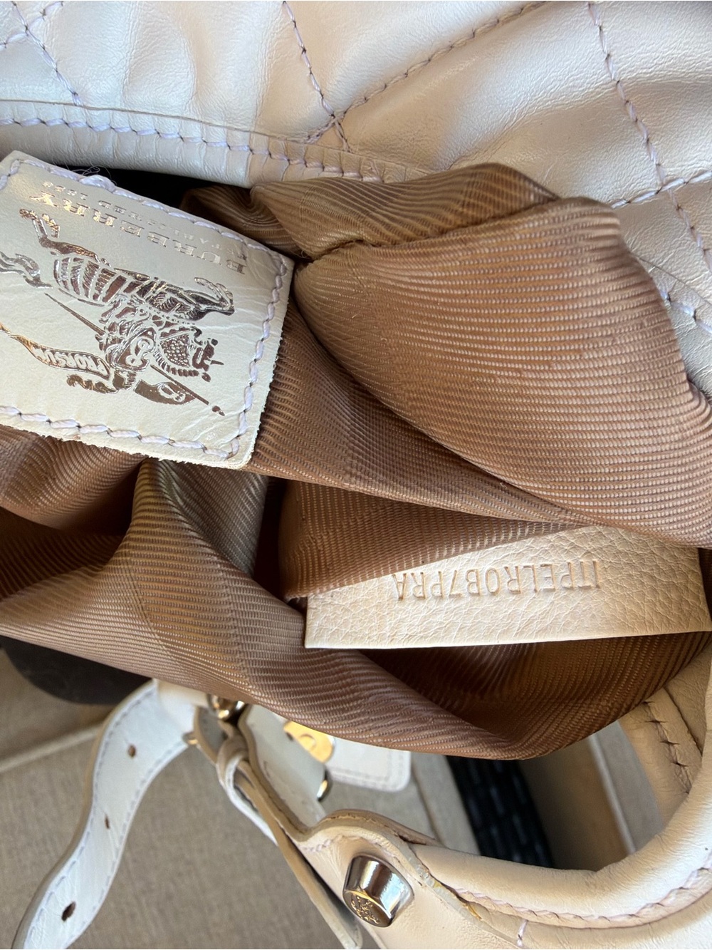 Burberry White Quilted hobo Shoulder Bag with Silver Hardware*Read Description - Picture 14 of 16